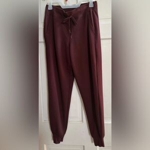 Skechers Burgundy Jogger Pants size S